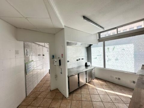   ? ANGOULÊME HYPERCENTRE – EMPLACEMENT N°1 ? 