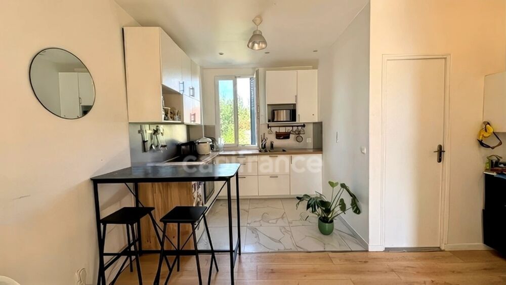 Vente Appartement Charmant T2 traversant avec jardin privatif – À 5 minutes à pied du RER A de NEUILLY PLAISANCE (93) Neuilly plaisance