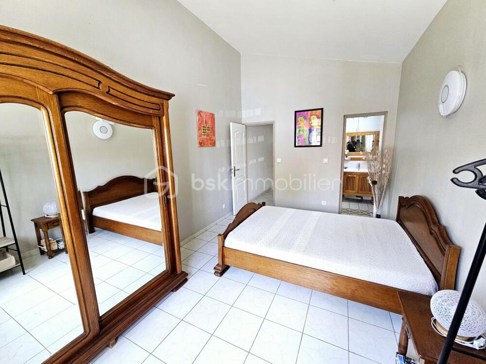 à vendre  Propriété/château Saint-François (97118)