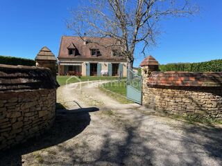  Propriété/château à vendre 7 pièces 135 m²