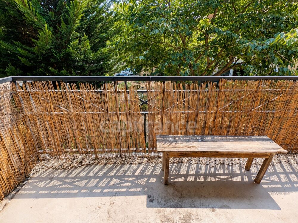 Corbeil-Essonnes  F3 lumineux avec balcon, parking et résidence arborée