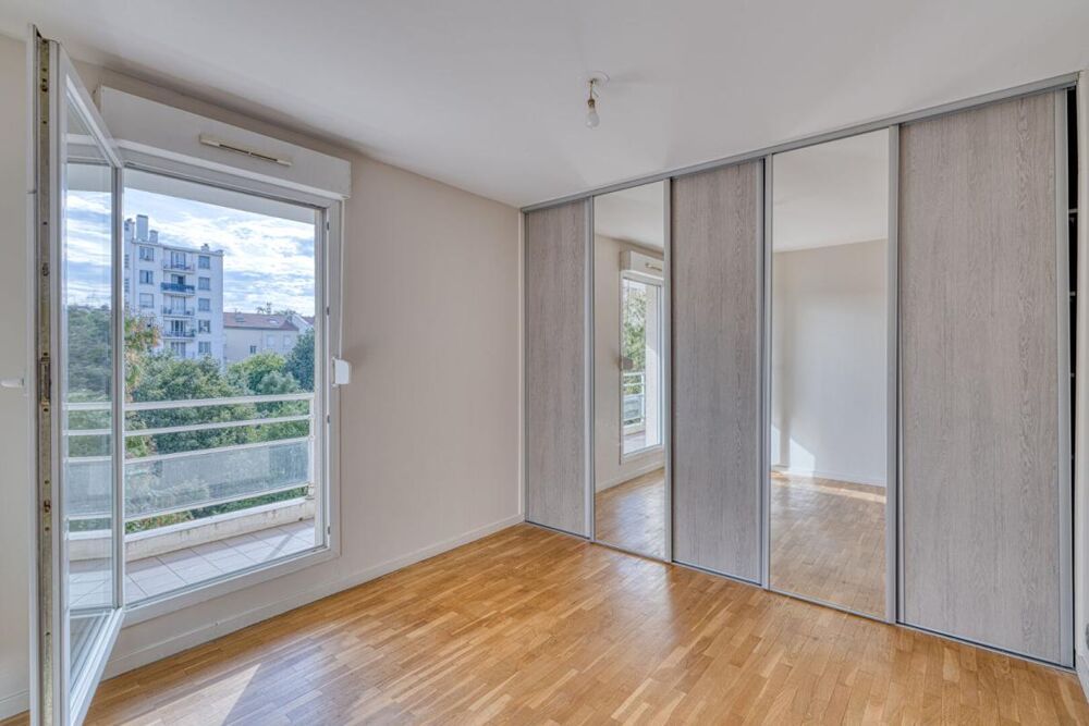 Vente Appartement EXCLUSIVITE - Rhône - Lyon 8ème - Appartement 2 pièces, 48m2 + balcon, 14m2 Lyon 8