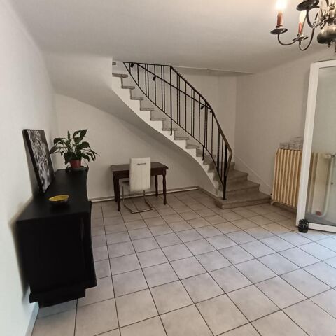  Maison � louer 4 pi�ces 90 m� Avignon