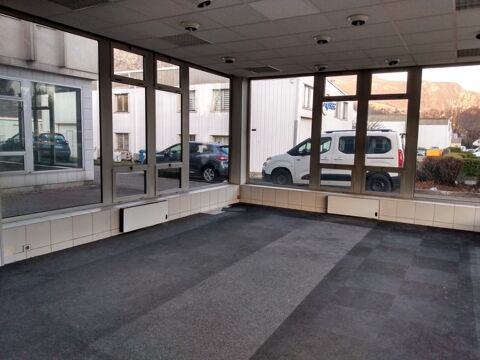  Dpt Isère (38), à louer SAINT MARTIN LE VINOUX local d'activité ou bureaux 