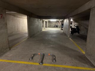  Parking / Garage à vendre 1 pièce 27 m²