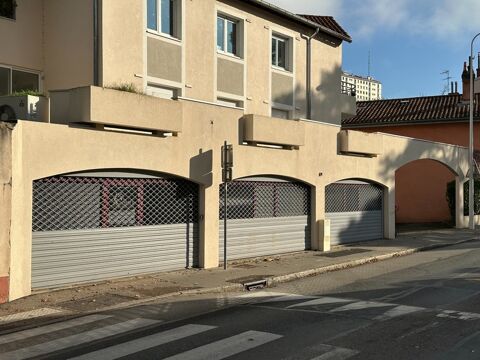 Local/bureau RDC id&eacute;al professions lib&eacute;rales &agrave; vendre LYON 9EME (69) exclusivit&eacute;: Local de 86 m&sup2; + 45 m&sup2; de r&eacute;serve en sous-sol 288400 69009 Lyon 9eme arrondissement