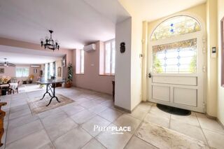  Maison � vendre 8 pi�ces 334 m�