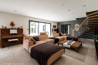  Villa � vendre 6 pi�ces 230 m�