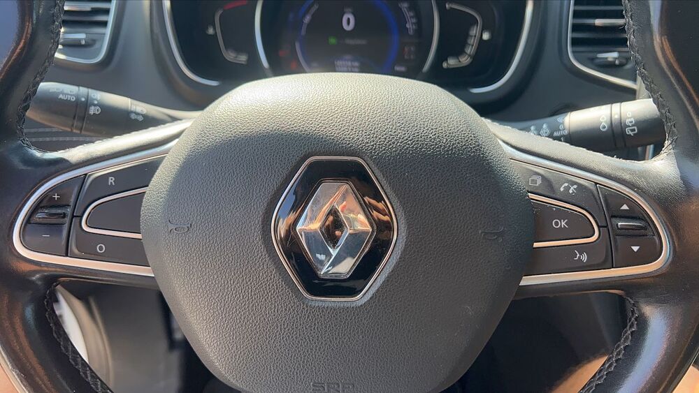 Sc&eacute;nic 1.7 Blue dCi 120 Bose 2019 occasion 44830 Brains