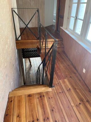  Appartement à louer 4 pièces 100 m²