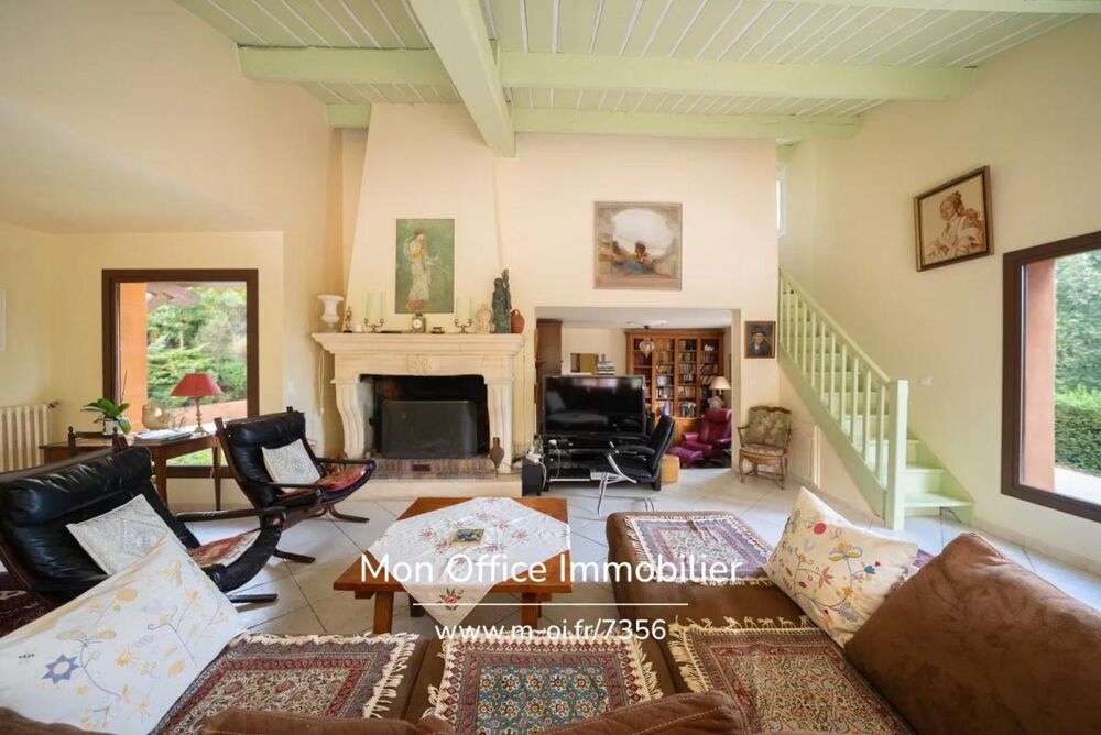 Vente Maison Référence : 7356-MAC - Maison 7 pièces avec piscine, dépendance et garage Aix en provence