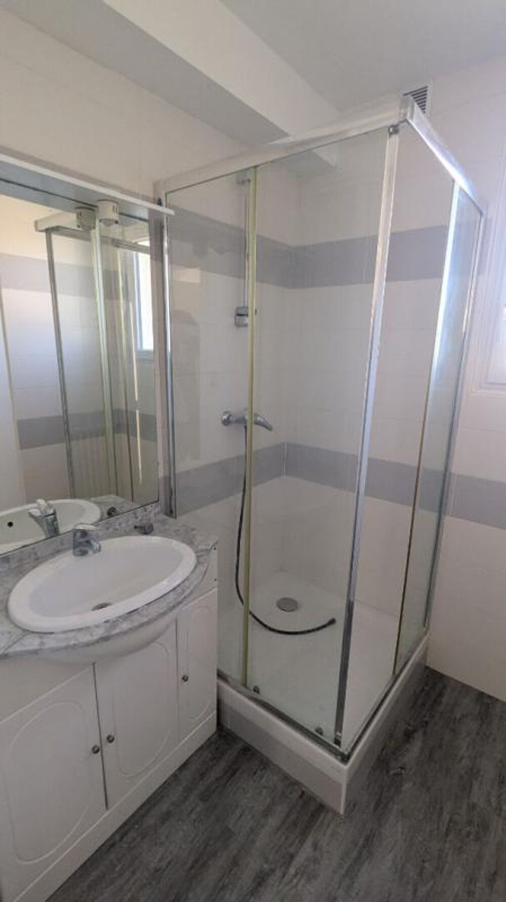 Vente Appartement Appartement F5 avec cave et garage, repeint à neuf Varennes sur allier