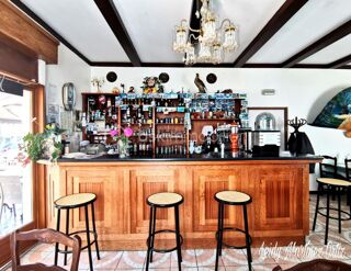  Immeuble  vendre 15 + pices 600 m