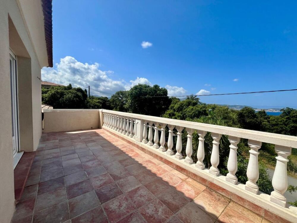 Appartement T4 vue mer à Lumio
