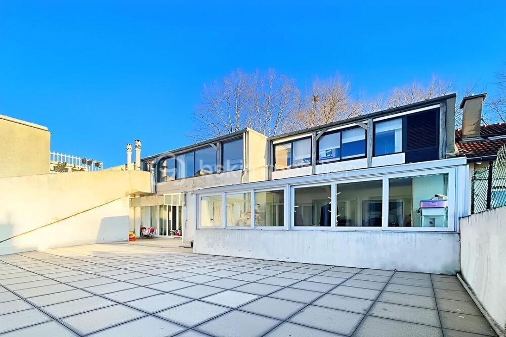 Vente Appartement Grand 5 pièces avec terrasse, box et remise Paris 19