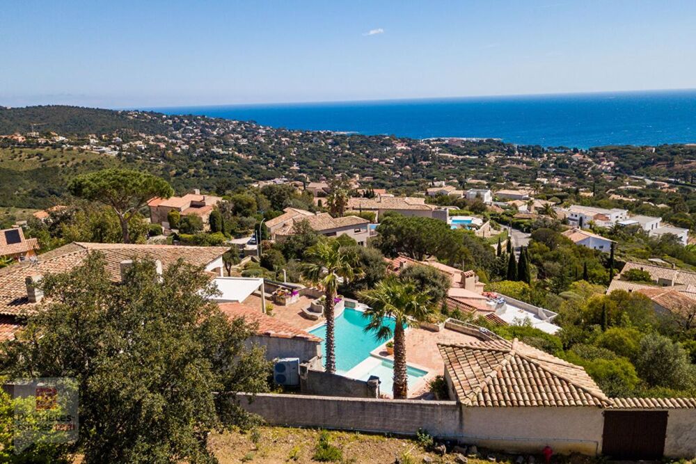  vendre  Proprit/chteau Les Issambres (83380)