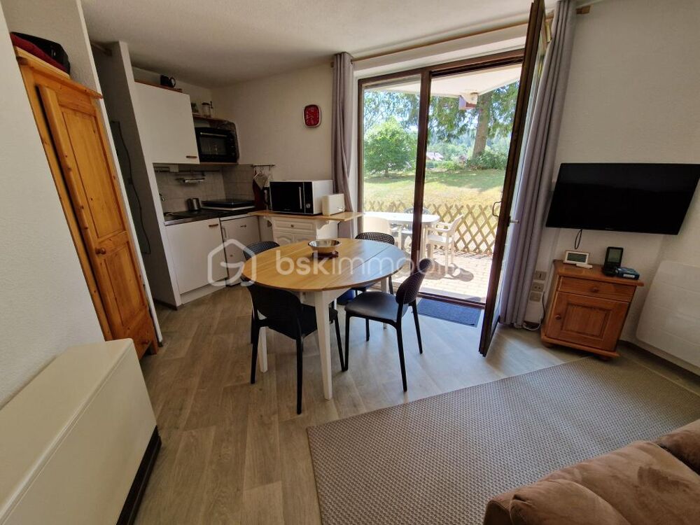 APPARTEMENT 2 PIECES REZ DE JARDIN