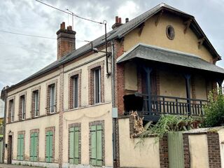  Immeuble à vendre 8 pièces 250 m²