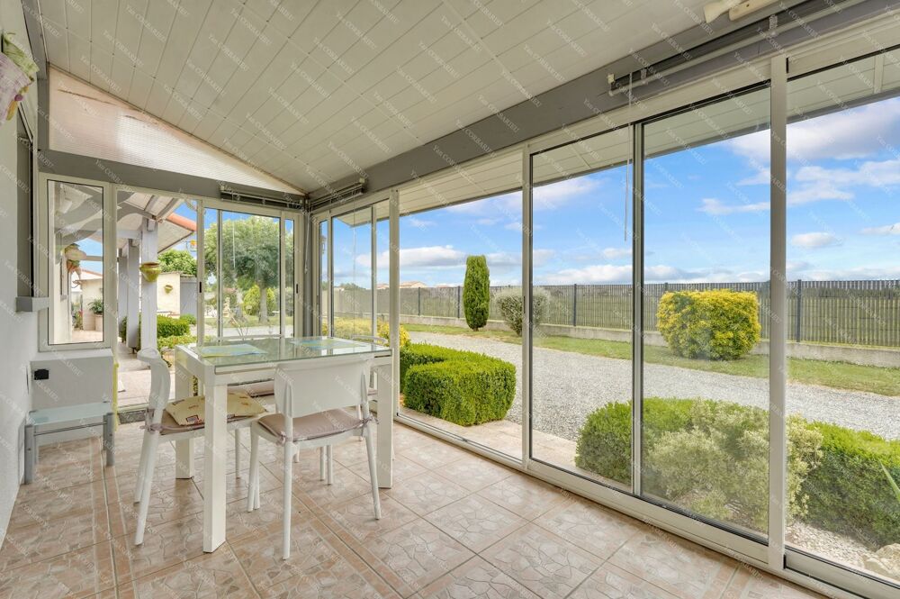 Vente Maison Maison familiale de plain-pied avec véranda, garage et piscine Saint hilaire