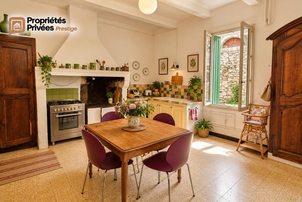 à vendre  Propriété/château Nîmes (30000)