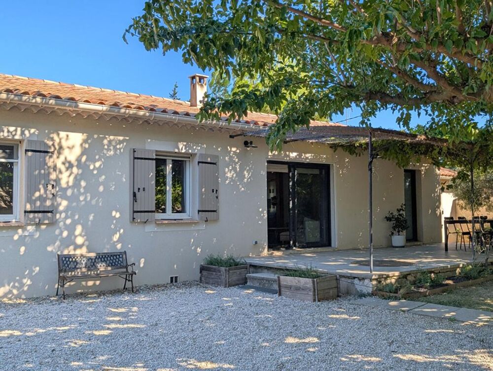 Vente Maison GRAVESON - Maison de plain-pied, 4 chambres, piscine et terrain de plus de 4 000 m² sans vis-à-vis Graveson