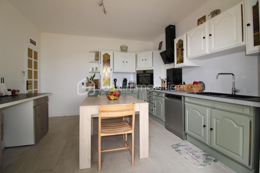 SUPERBE MAISON TYPE 4 RENOVEE GRAND SOUS-SOL