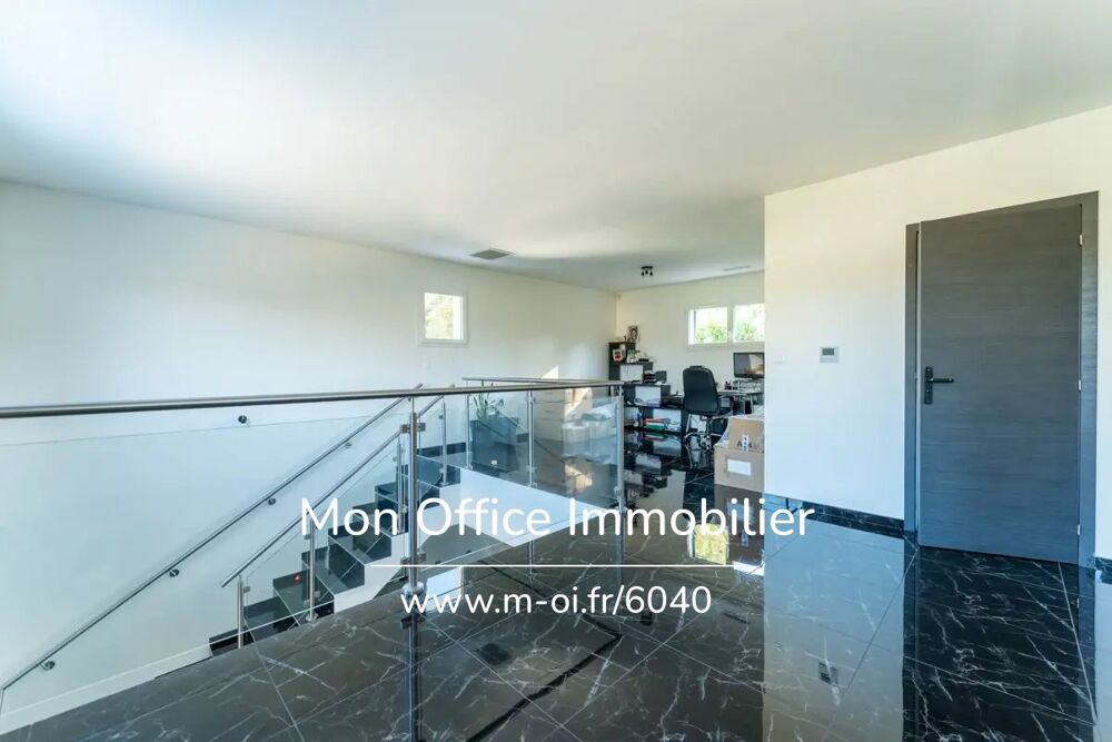 � vendre  Villa Mimet (13105)