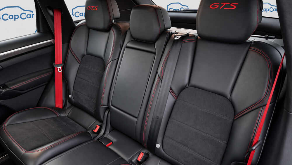 Cayenne 4.8 V8 420 AWD TIPTRONIC 8 GTS - Automatique Toit ouvrant 2013 occasion 72000 Le Mans