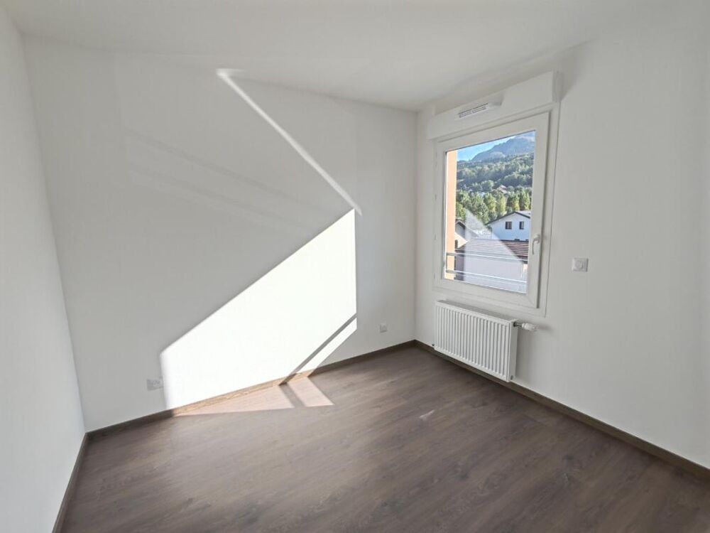 Location Appartement T3 avec balcon et  à ST PIERRE EN FAUCIGNY Saint pierre en faucigny