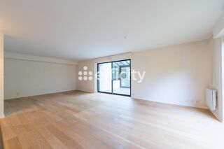  Appartement à vendre 5 pièces 138 m²