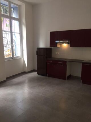  Appartement  louer 2 pices 85 m