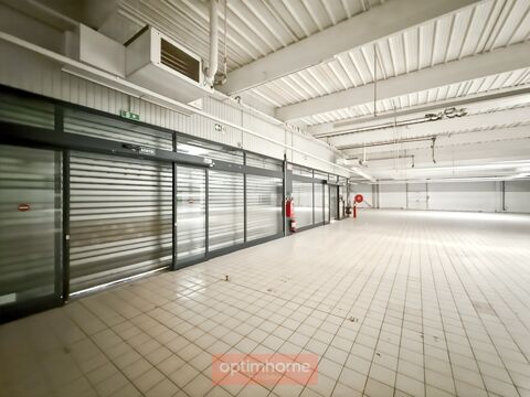   LOCAL COMMERCIAL / RETAIL PARK À LOUER – 1 707 M² EN ZONE COMMERCIALE 
