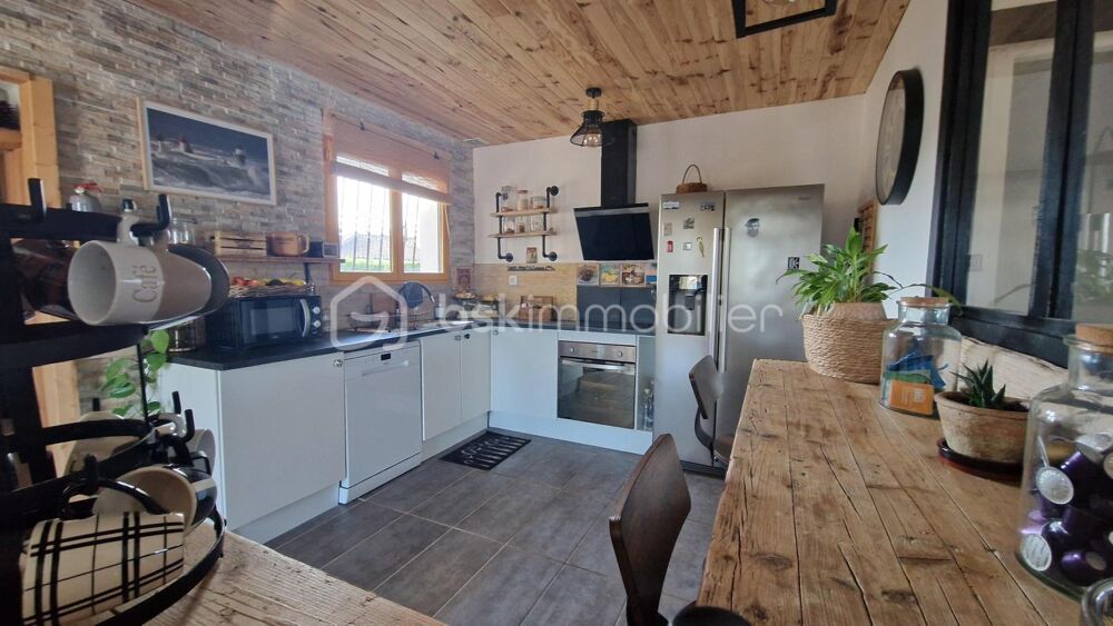 Maison de plain-pied avec beau terrain piscinable