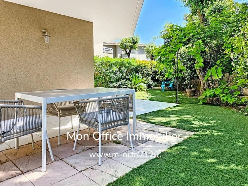 Vente Appartement Référence : 7120-LES. - APPARTEMENT T3 GRAND JARDIN PROCHE CENTRE & PLAGES À CAVALAIRE SUR MER Cavalaire sur mer