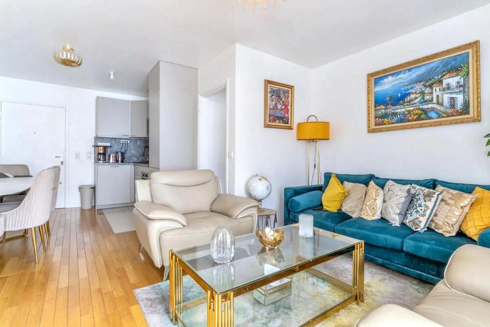 Vente Appartement Colombes : Élégant T4 avec Double Balcon Colombes