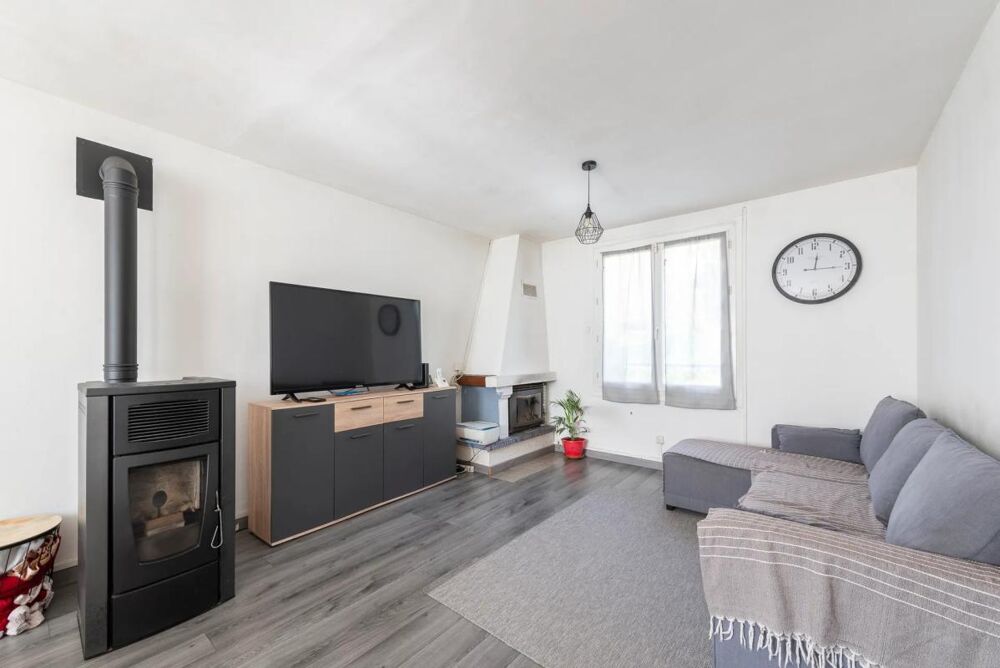 Vente Maison Maison de charme 80 m² à Boissy-le-Châtel Boissy le chatel