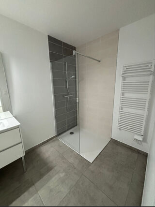  Appartement à louer 2 pièces 44 m²