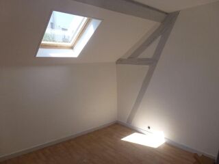  Appartement à louer 3 pièces 50 m²