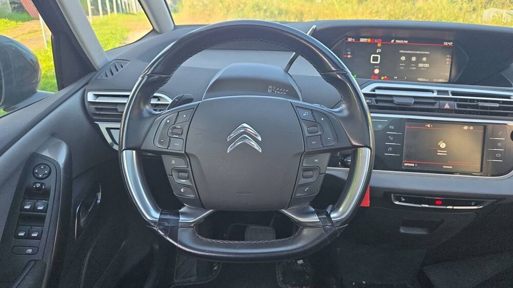Grand C4 Spacetourer 1.2 PureTech 130 EAT8 Shine 2019 occasion 97228 Sainte Luce