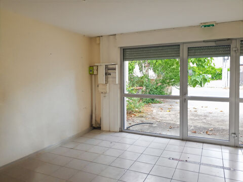   Local/bureau à vendre  (79) 
