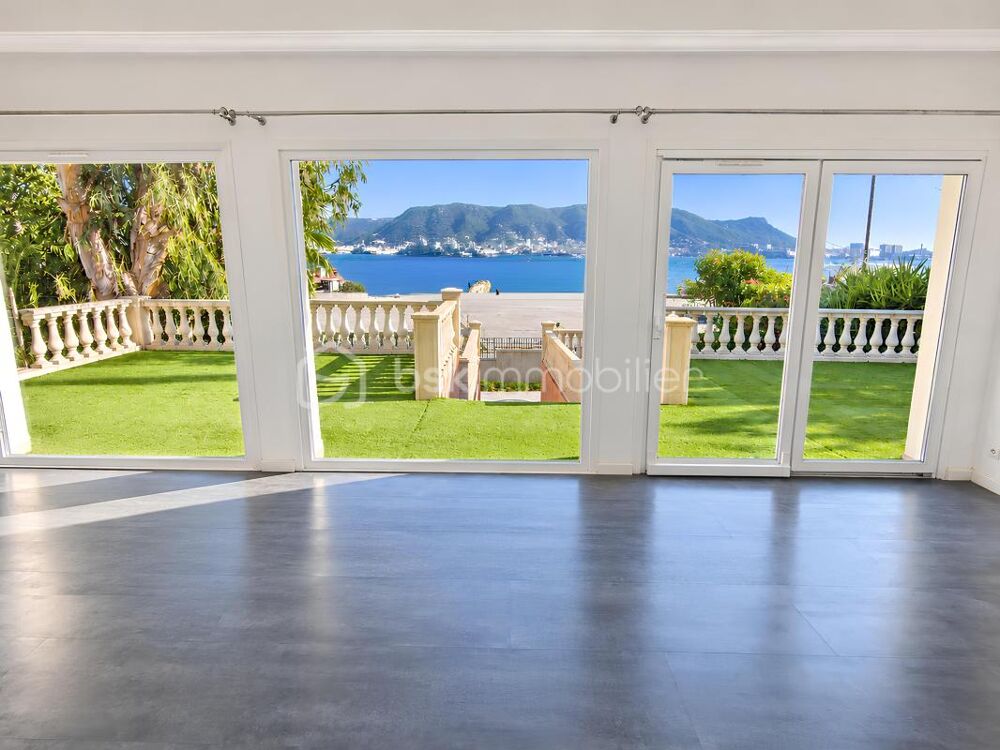 Vente Villa VILLA DE PLAIN-PIED VUE MER – 167 m² – TERRASSES – PISCINE – ROOF-TOP – À 50 MÈTRES DE LA MER – PROCHE PLAGES DES SABLETTES – 3 La seyne sur mer