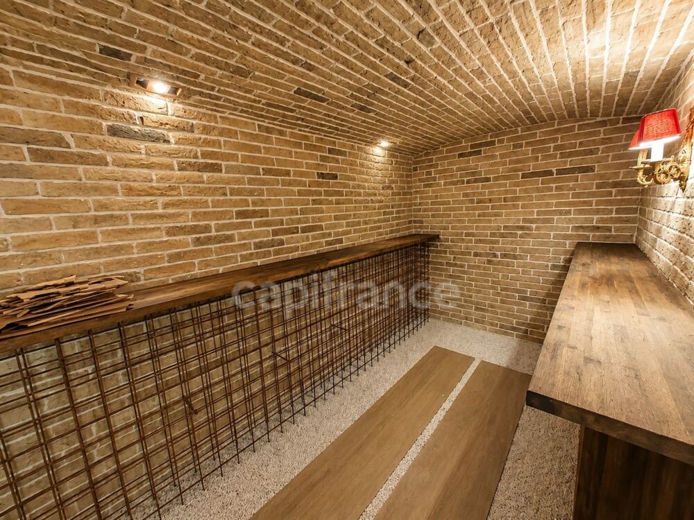 Vente Maison Maison à vendre 5 pièces FREJUS (83), piscine, jacuzzi, terrasses, jardin, garage Frejus