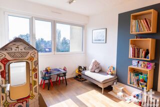  Duplex/triplex � vendre 9 pi�ces 195 m�