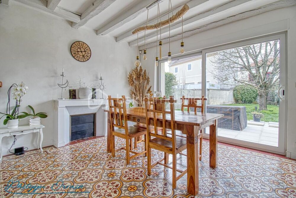Vente Maison Maison entièrement rénovée avec jardin et garages Vemars
