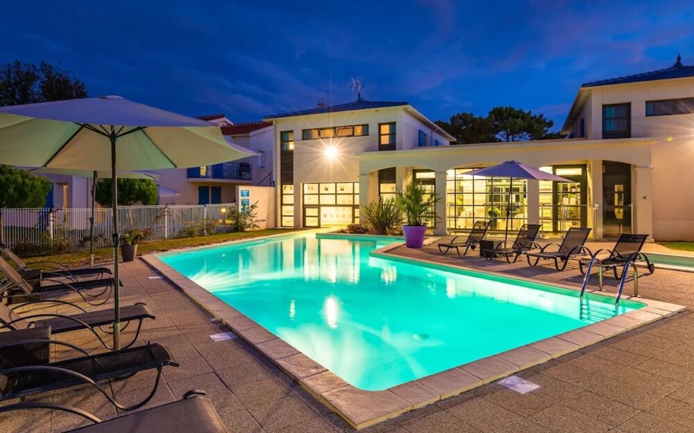 SAINT-PALAIS-SUR-MER  DUPLEX 3 PIÈCES VENDU MEUBLÉ AVEC PISCINE