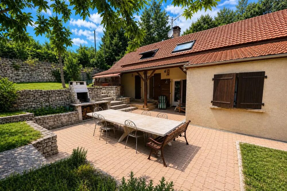 Maison de 4 pièces de 92 m² à Lamothe-Fénelon