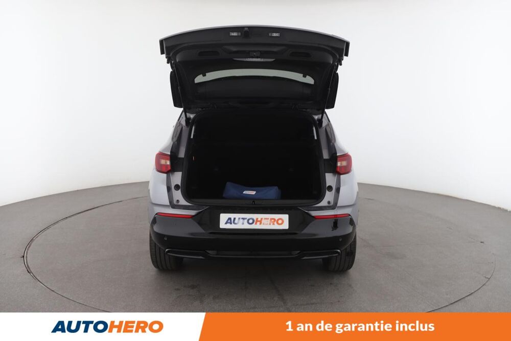 Grandland 1.6 Hybrid GS BVA8 225 ch 2023 occasion 92130 Issy-les-Moulineaux