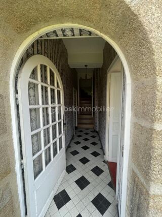  Propri�t�/ch�teau � vendre 10 pi�ces 203 m�