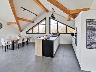  Appartement  vendre 4 pices 132 m