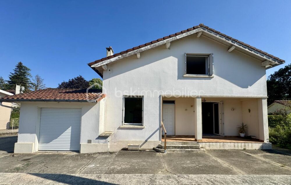 Vente Maison Maison 108m2 habitables 3 chambres avec garages et jardin Saix